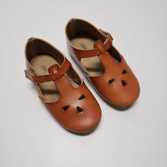 Zara Other - Zara Camel Leather T-Bar Shoes Size 24